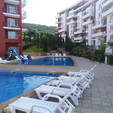 Noks First Line Seaview Appartement