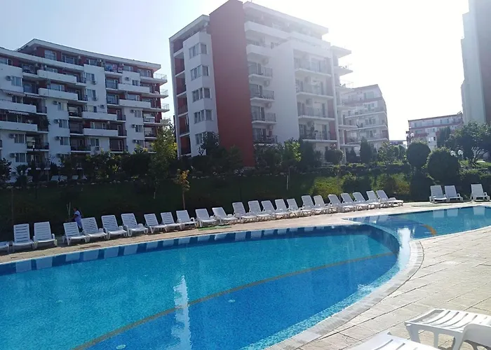 Noks First Line Seaview Apartment *