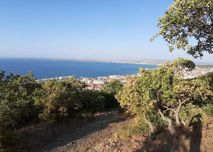 Noks First Line Seaview Apartment *